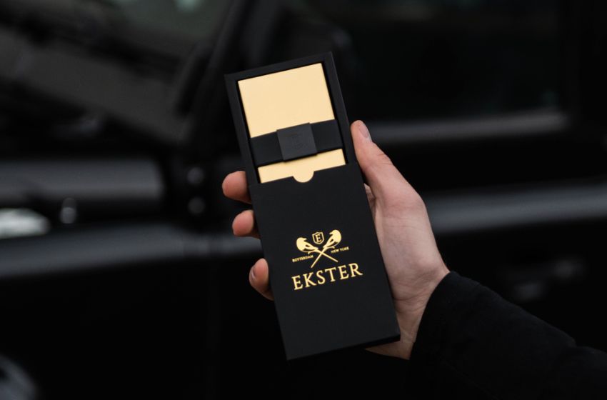 Ekster Wallets | A Game-Changer in Minimalist Accessories with a Green Twist