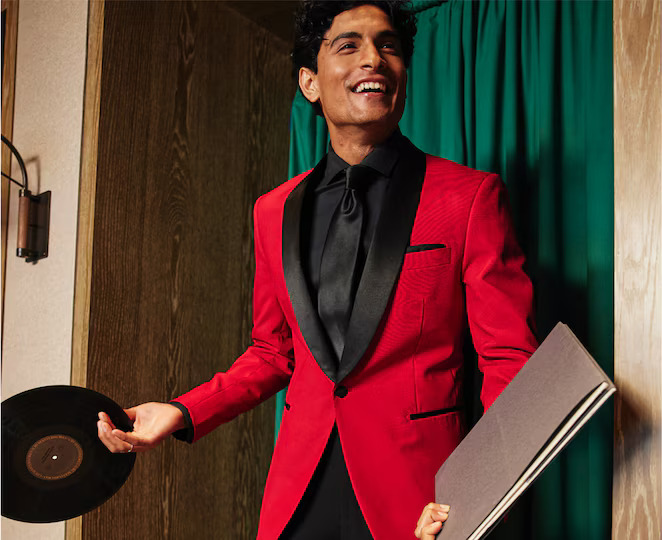 Men’s Wearhouse: Tailored Suits and Expert Style Advice